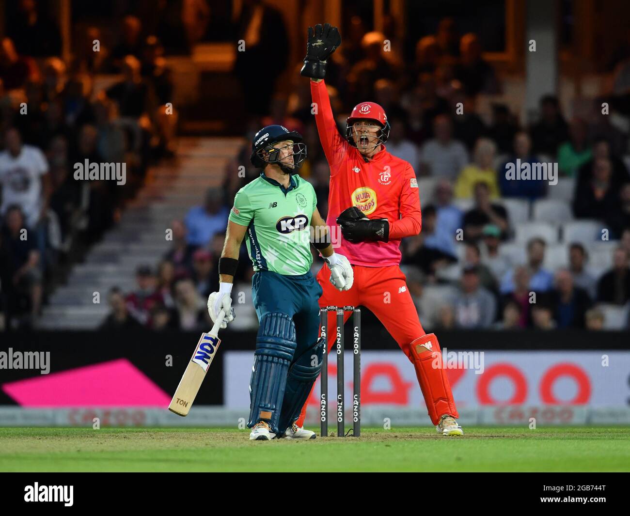 The Kia Oval, Londres, Royaume-Uni. 2 août 2021. Tom Banton de Welsh Fire appelle sans succès lbw contre Colin Ingram d'Oval Invincibles lors du match des cent hommes entre Oval Invincibles et Welsh Fire: Credit: Ashley Western/Alamy Live News Banque D'Images