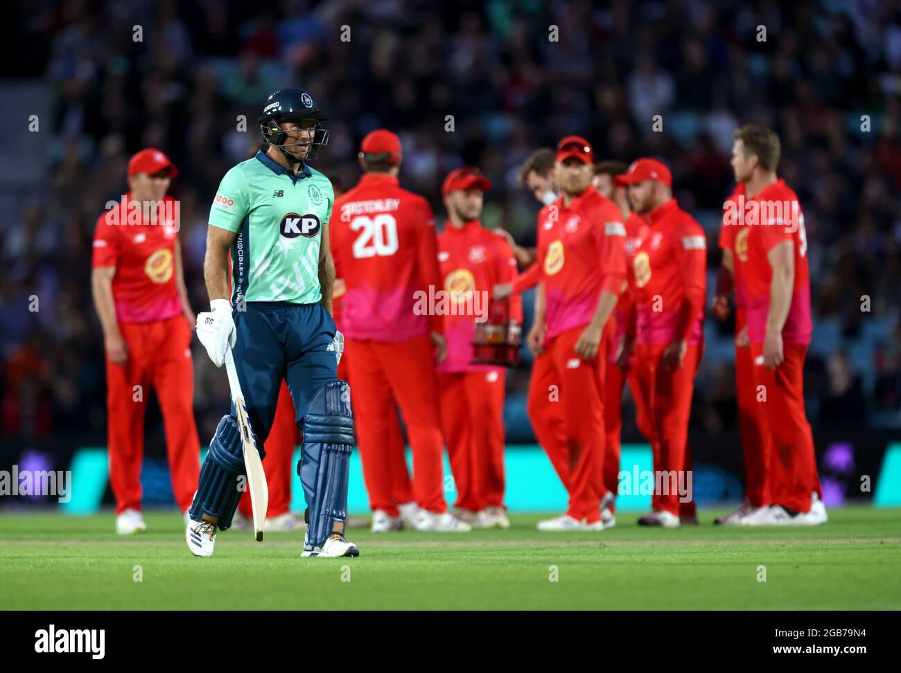 Colin Ingram d'OVAL Invincibles part après avoir été pris LBW par le Qais Ahmad de Welsh Fire lors du match de cent au Kia Oval, Londres. Date de la photo: Lundi 2 août 2021. Banque D'Images