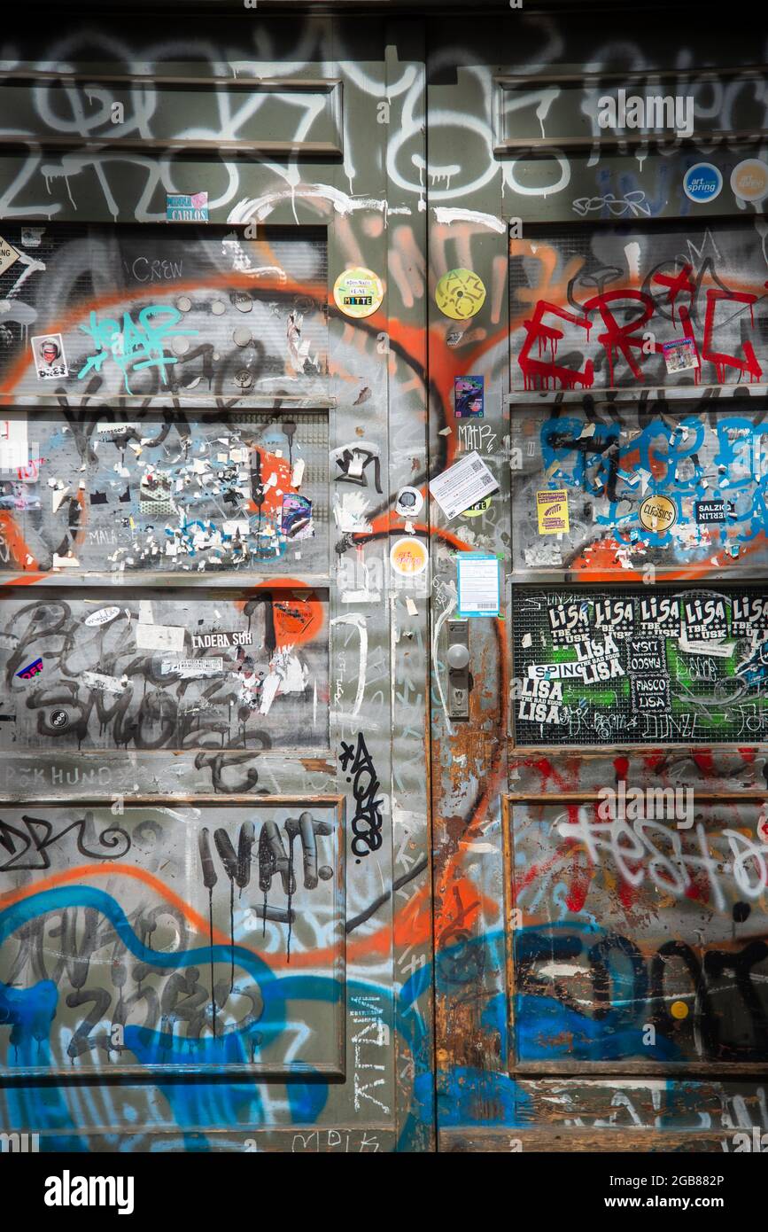 Grafitti au mur à Berlin, Allemagne Banque D'Images