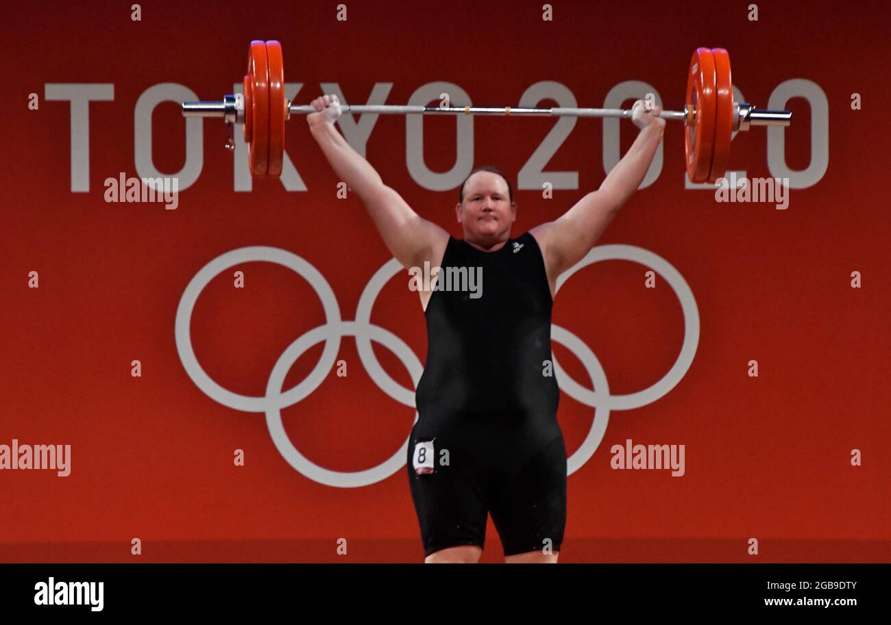 Tokyo, Japon. 02 août 2021. Laurel Hubbard, de Nouvelle-Zélande, participe à la compétition de musculation de 87 kg des Jeux Olympiques de Tokyo au Tokyo International Forum à Tokyo, au Japon, le lundi 2 août 2021. Hubbard est devenue la première femme transgenre ​out à participer aux Jeux Olympiques. Photo par Keizo Mori/UPI crédit: UPI/Alay Live News Banque D'Images