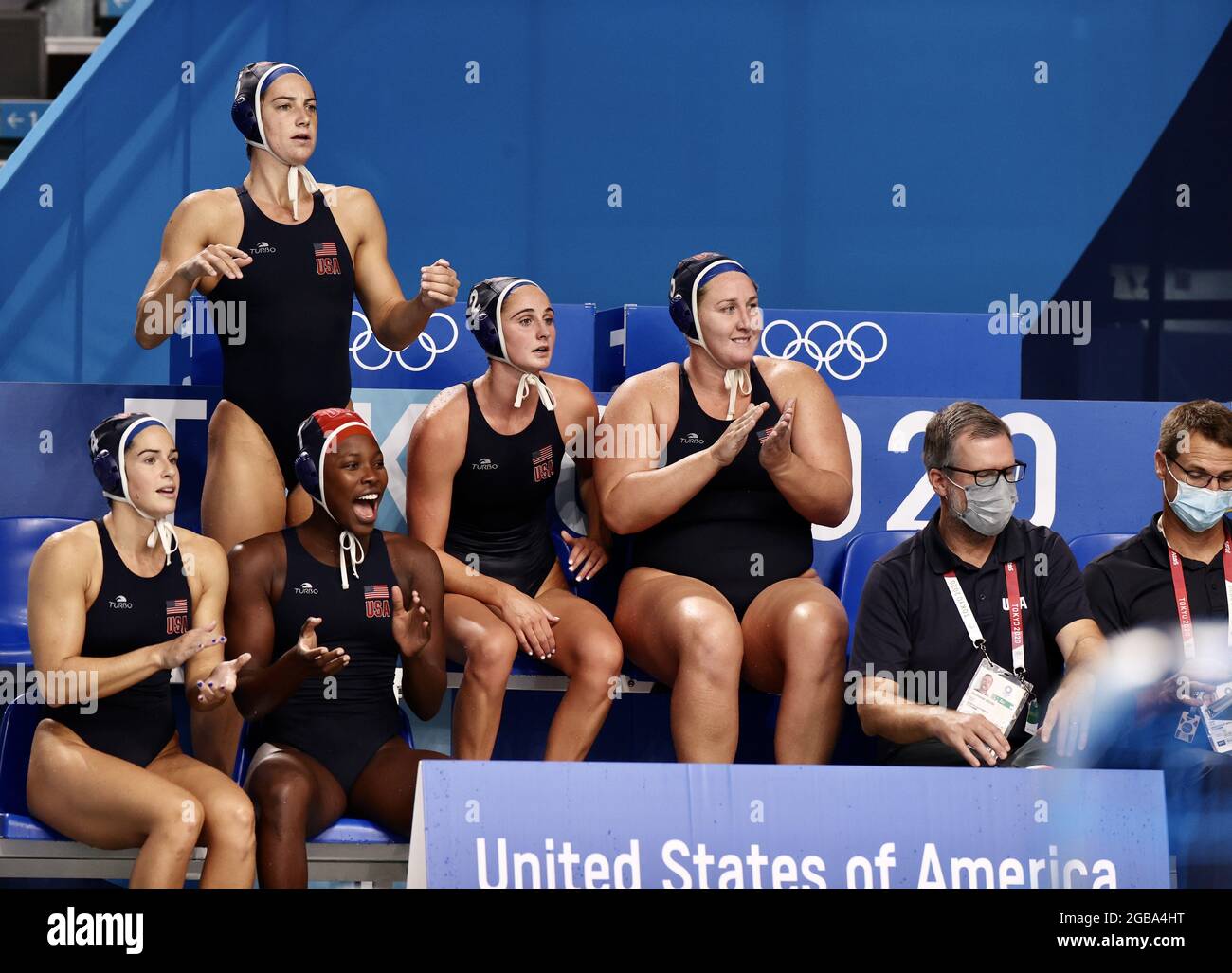 Tokyo, Japon. 3 août 2021. Les joueurs des États-Unis célèbrent après avoir remporté le quart-finale féminin de la compétition de water-polo entre le Canada et les États-Unis aux Jeux olympiques de Tokyo en 2020 à Tokyo, au Japon, le 3 août 2021. Credit: Ding Xu/Xinhua/Alamy Live News Banque D'Images