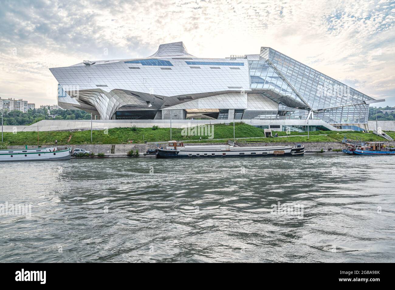 Icône de l'architecture contemporaine : le musée « la muse des Confluences » de Lyon, France Banque D'Images