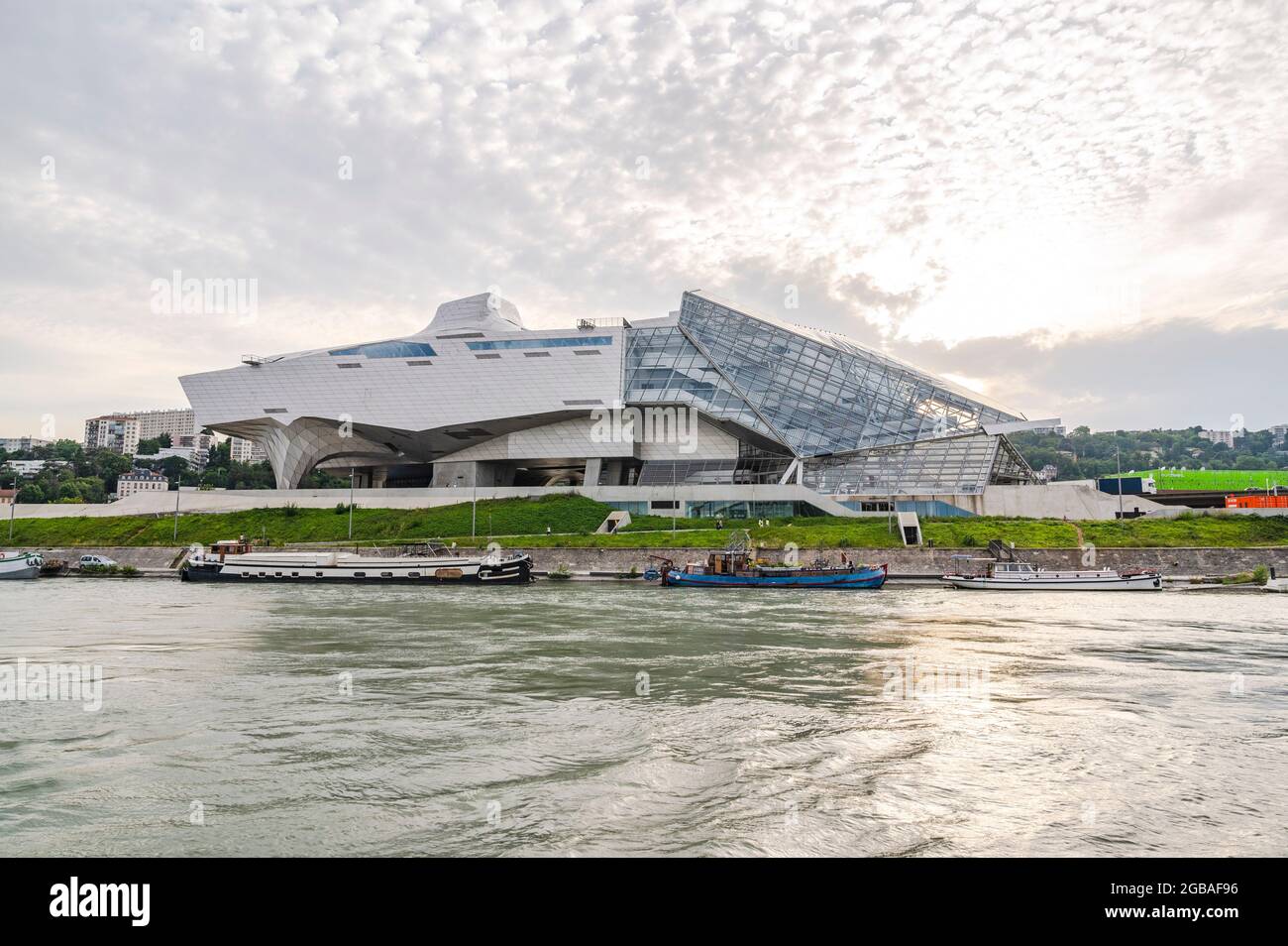 Le musée 'muse des confluences' est une icône contemporaine de l'architecture construite par Coop Himmelb(l) à Lyon Banque D'Images