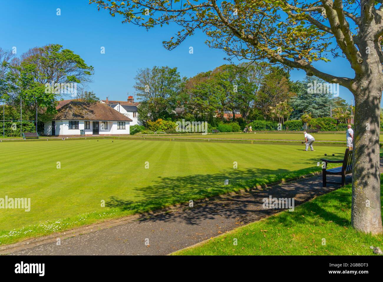 Vue sur Beach House Park bowling green, Worthing, West Sussex, Angleterre, Royaume-Uni, Europe Banque D'Images