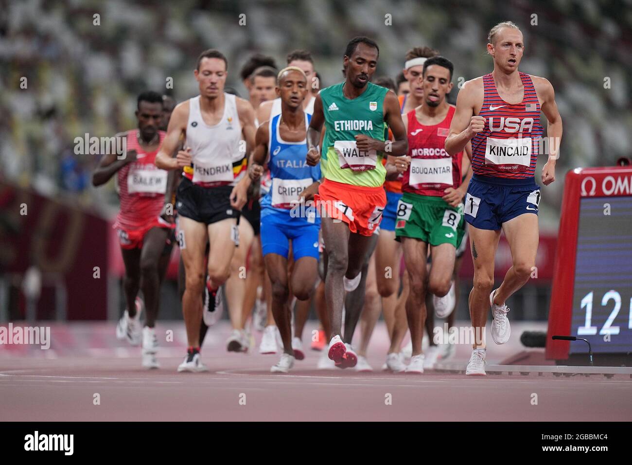 Tokyo, Japon. 3 août 2021. William Kincaid (R) des États-Unis participe aux épreuves masculines de 5000m aux Jeux Olympiques de Tokyo en 2020, à Tokyo, au Japon, le 3 août 2021. Crédit: Lui Siu Wai/Xinhua/Alay Live News Banque D'Images Tokyo, Japon. 3 août 2021. William Kincaid (R) des États-Unis participe aux épreuves masculines de 5000m aux Jeux Olympiques de Tokyo en 2020, à Tokyo, au Japon, le 3 août 2021. Crédit: Lui Siu Wai/Xinhua/Alay Live News Banque D'Images