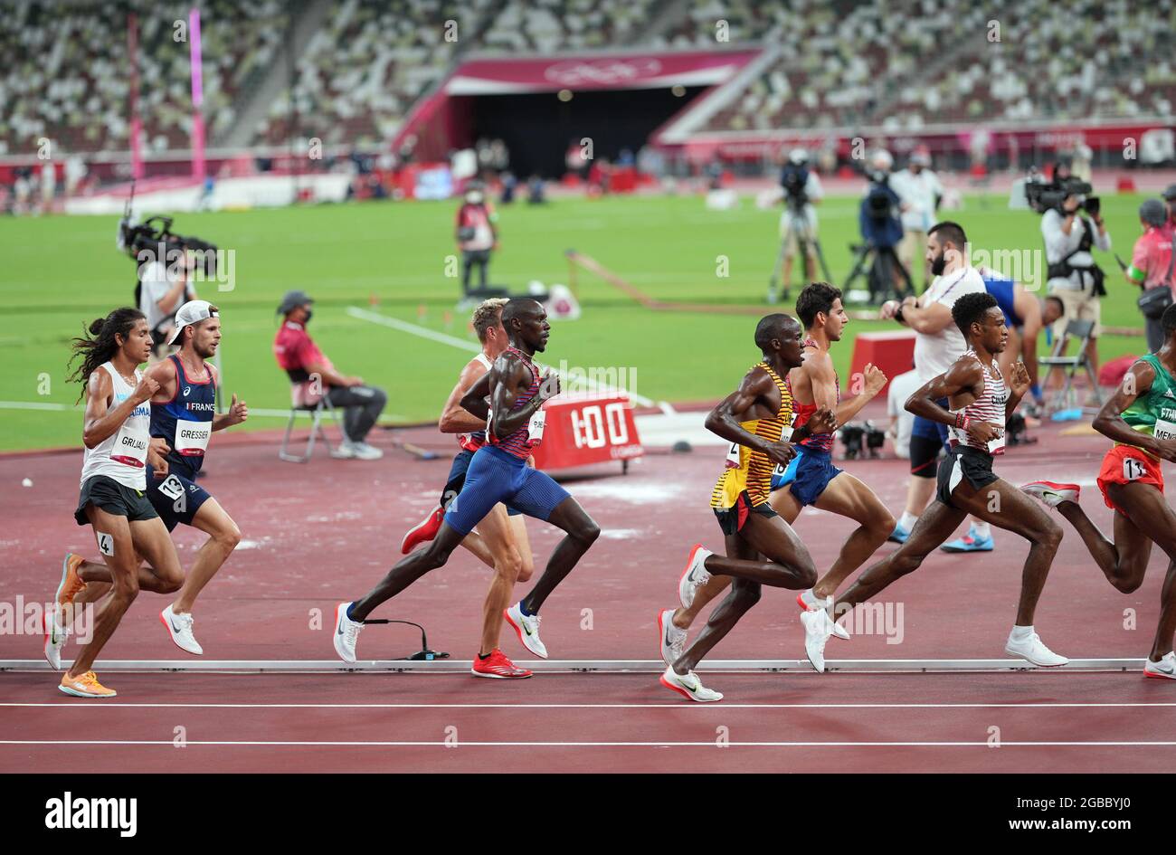 Tokyo, Japon. Tokyo, Japon. 3 août 2021. 3 août 2021 ; Stade Olympique, Tokyo, Japon : Tokyo 2020 Jeux Olympiques d'été jour 11 ; Mens 5000m chauffe pour les qualifications: Chaleur 1 comme KINCAID William des Etats-Unis court dans le pack et qualifie crédit: Action plus Sports Images/Alay Live News crédit: Action plus Sports Images/Alay Live News Banque D'Images Tokyo, Japon. Tokyo, Japon. 3 août 2021. 3 août 2021 ; Stade Olympique, Tokyo, Japon : Tokyo 2020 Jeux Olympiques d'été jour 11 ; Mens 5000m chauffe pour les qualifications: Chaleur 1 comme KINCAID William des Etats-Unis court dans le pack et qualifie crédit: Action plus Sports Images/Alay Live News crédit: Action plus Sports Images/Alay Live News Banque D'Images