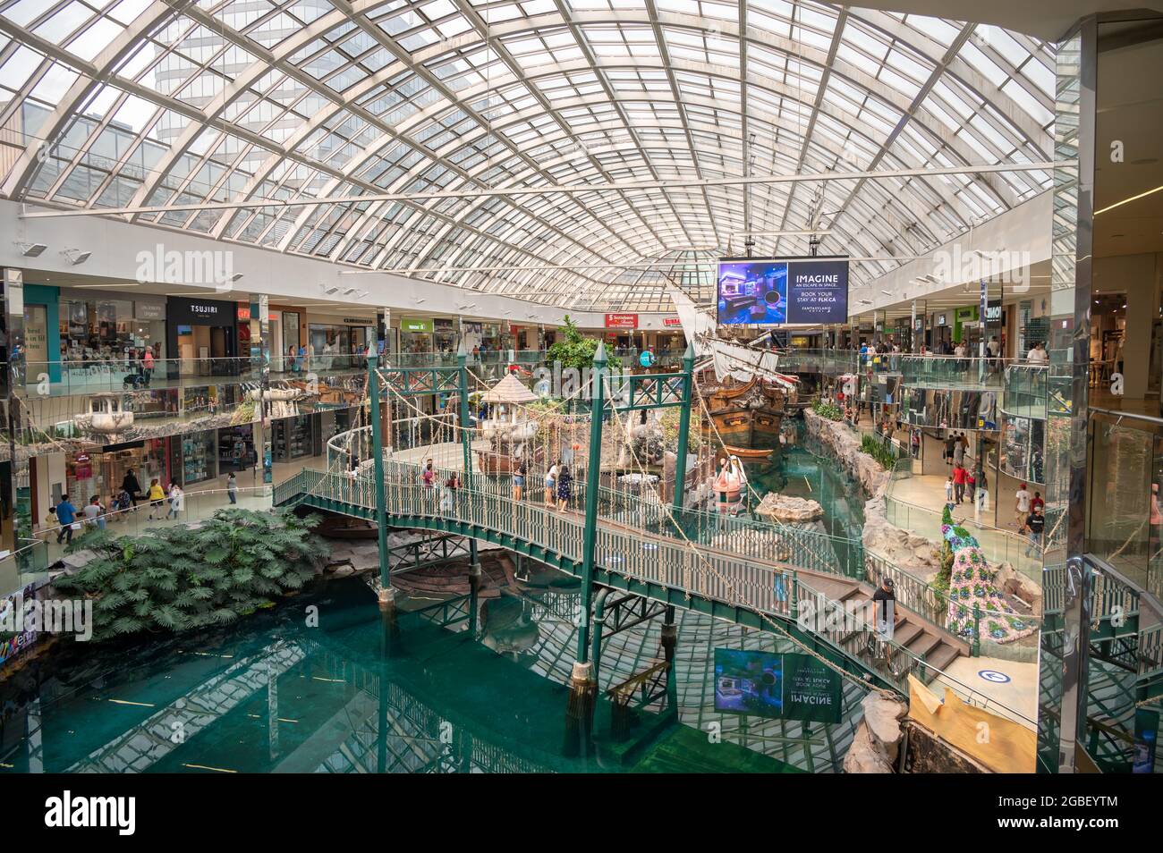 West Edmonton Mall Banque D Image Et Photos Page 3 Alamy West Edmonton Mall Banque D Image Et Photos Page 3 Alamy