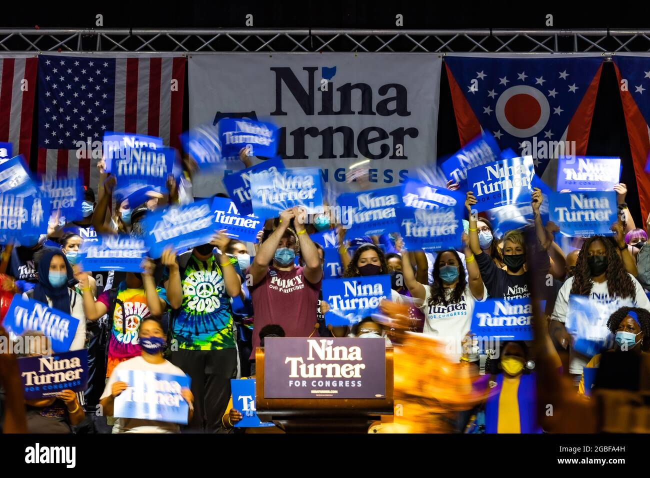 Cleveland, États-Unis. 31 juillet 2021. Bernie Sanders se joint à Nina Turner dans un rassemblement Get Out the vote au Agora Theatre de Cleveland, Ohio, le 31 juillet 2021. Turner fonctionne sur une plate-forme de création de nouvelles opportunités d'emploi, de défense des droits du travail, d'augmentation du salaire minimum et de Medicare for All. Mardi, les électeurs de l'Ohio détermineront le vainqueur de la 11e course du Congressional District. (Photo de Matt Shiffler/Sipa USA) crédit: SIPA USA/Alay Live News Banque D'Images