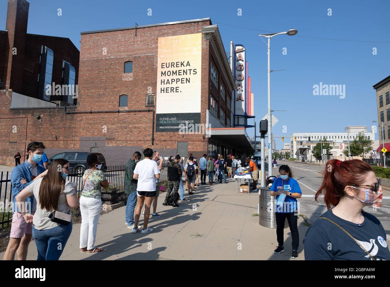 Cleveland, États-Unis. 31 juillet 2021. Les gens assistent à un rassemblement Get Out the vote au Agora Theatre de Cleveland, Ohio, le 31 juillet 2021. Turner se présente sur une plate-forme de création de nouvelles opportunités d'emploi, de défense des droits du travail, d'augmentation du salaire minimum et de Medicare for All.mardi, les électeurs de l'Ohio détermineront le vainqueur de la 11e course du Congressional District. (Photo de Matt Shiffler/Sipa USA) crédit: SIPA USA/Alay Live News Banque D'Images