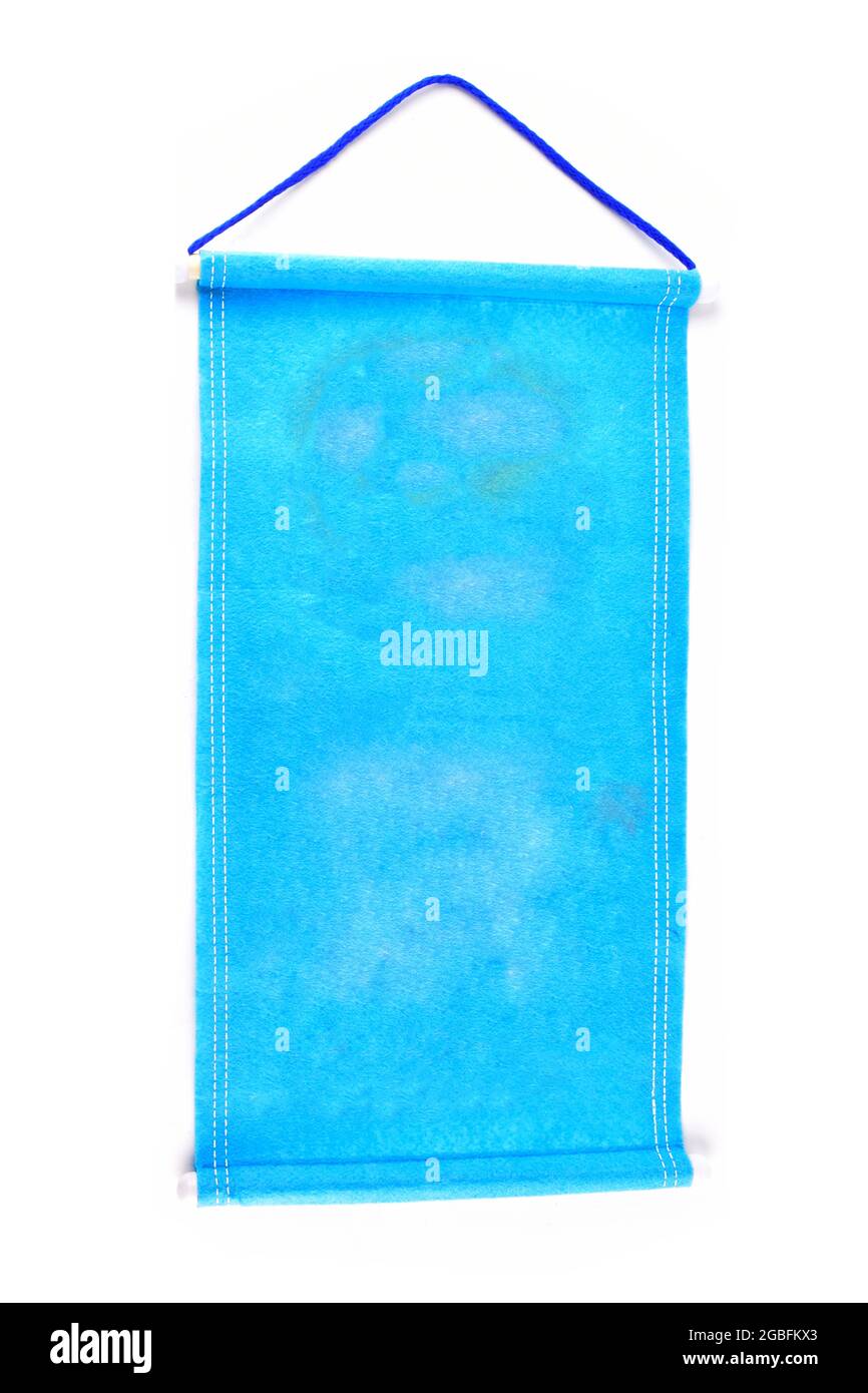 Défilement bleu ciel isolé sur fond blanc, défilement vide sur fond blanc Banque D'Images