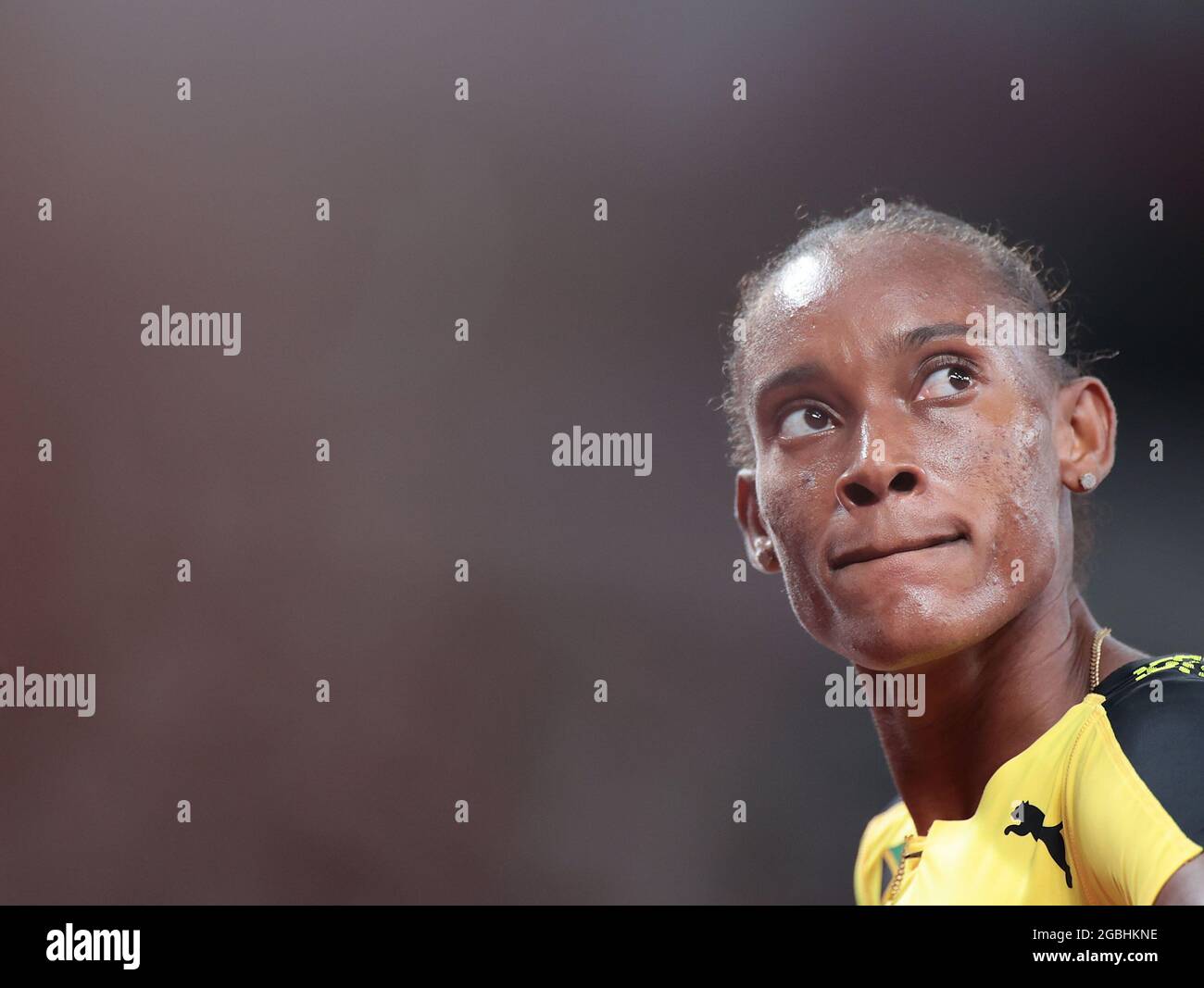 Tokyo, Japon. 4 août 2021. Stephenie Ann McPherson, de la Jamaïque, réagit pendant la demi-finale du 400m féminin aux Jeux Olympiques de Tokyo en 2020, à Tokyo, au Japon, le 4 août 2021. Credit: Li Gang/Xinhua/Alay Live News Banque D'Images