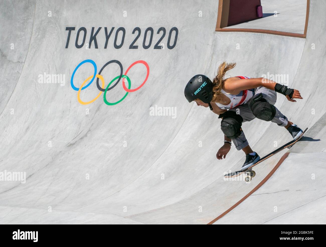 4 août 2021, Tokyo, Kanto, Japon : skate Great Britan Goofy, SKY BROWN, 13,  skates dans les finales de Skateboarding du parc des femmes à l'Ariake  Urban Sports Park lors des Jeux