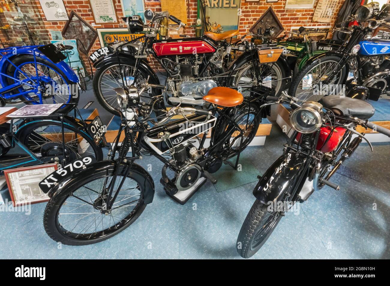 Angleterre, Hampshire, New Forest, New Milton, le Sammy Miller Motorcycle Museum, exposition de motos d'époque Banque D'Images