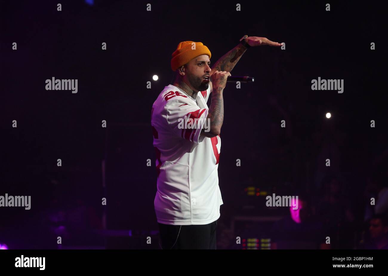 Nicky Jam se produit pendant de Colombia Para El Mundo / présenté par Wakamba Entertainment au Prudential Center, Newark NJ Banque D'Images