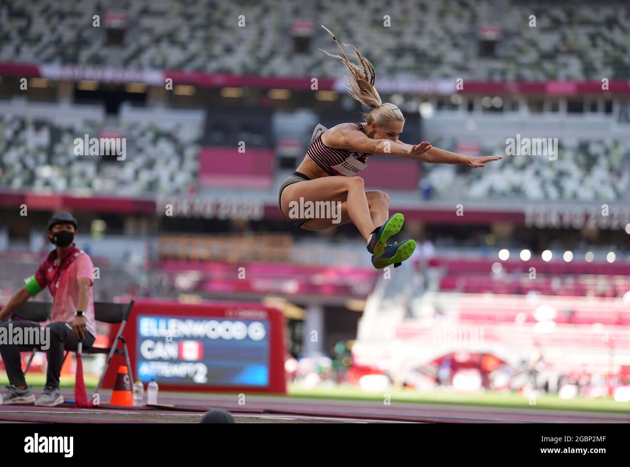 5 août 2021; Stade olympique, Tokyo, Japon: Tokyo 2020 Jeux olympiques d'été jour 13; Womens Heptathlon, saut à la longue, ELLENWOOD Géorgie du Canada Banque D'Images