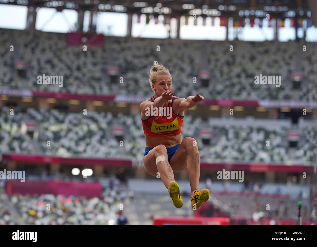 5 août 2021; Stade olympique, Tokyo, Japon: Tokyo 2020 Jeux Olympiques d'été jour 13; Womens Heptathlon, long saut, VETTER Anouk des pays-Bas Banque D'Images