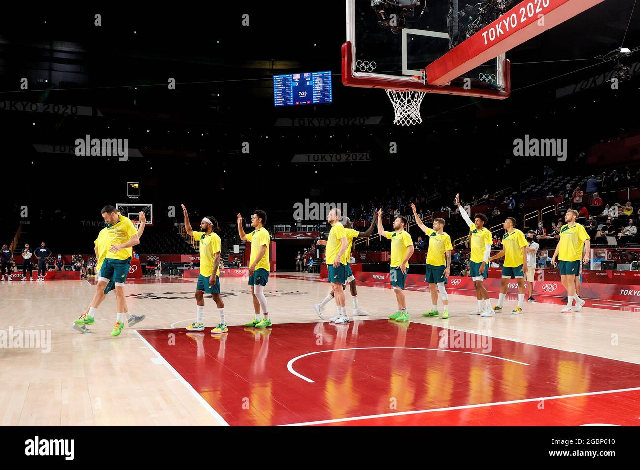 Tokyo, Japon, 5 août 2021. L'Australie avant le match semi-fin entre les États-Unis et l'Australie du basketball masculin, le 13 e jour des Jeux Olympiques de Tokyo en 2020. Credit: Pete Dovgan/Speed Media/Alay Live News Banque D'Images