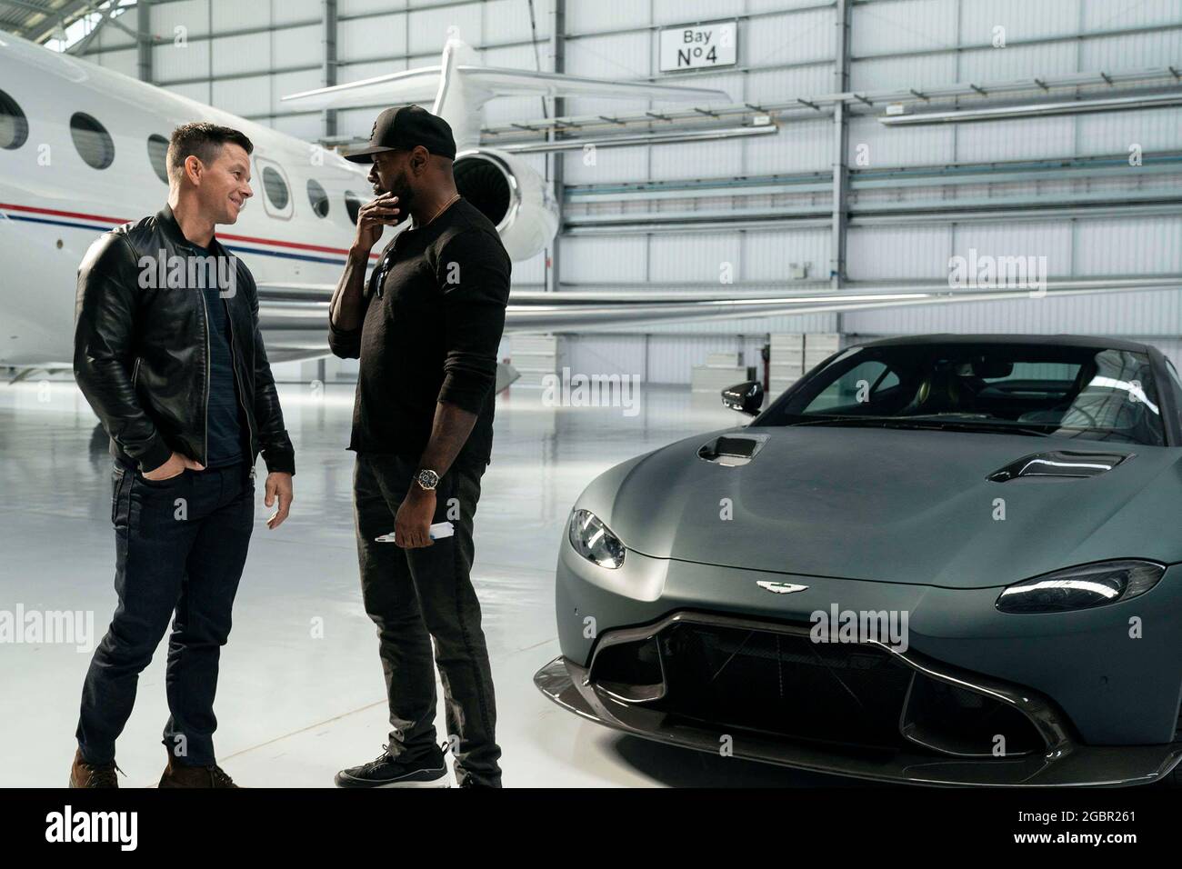 MARK WAHLBERG et ANTOINE FUQUA in INFINITE (2021), réalisé par ANTOINE FUQUA. Credit: Di Bonaventura photos / Paramount photos / Album Banque D'Images