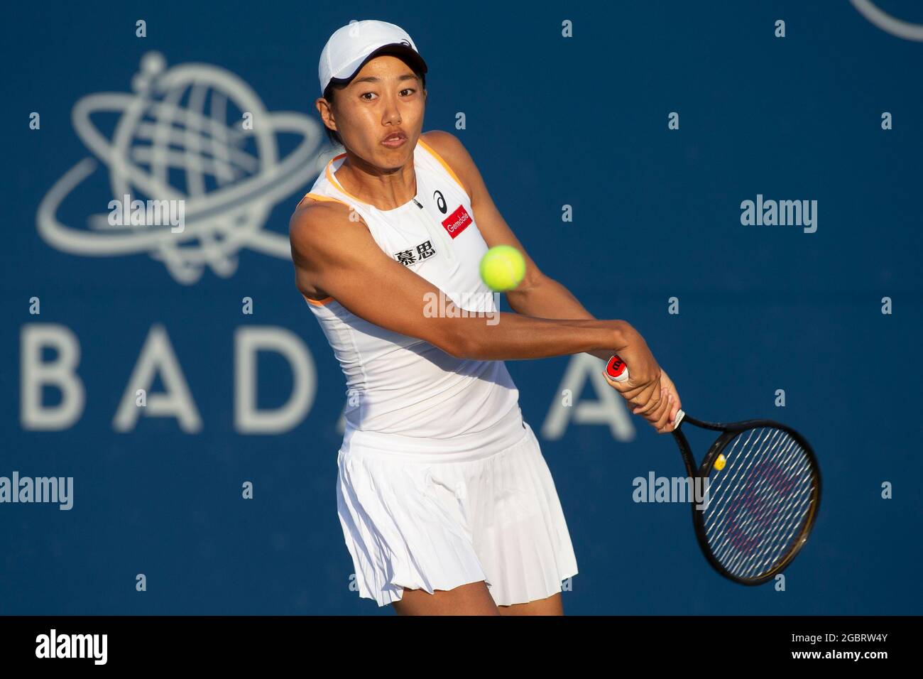 02 août 2021 : Shuai Zhang (CHN) a battu Emma Raducanu (GBR) 63 62 dans le premier tour du Mubadala Silicon Valley Classic à l'Université d'État de San Jose, en Californie. ©mal Taam/TennisClix/CSM Banque D'Images