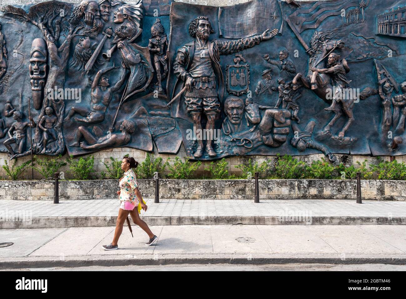 Murale Origenes, sculpture cubaine en métal, Holguin City, Cuba 2016 Banque D'Images