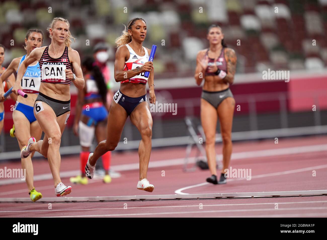 Tokyo, Japon. 5 août 2021 ; Stade olympique, Tokyo, Japon : Tokyo 2020 Jeux Olympiques d'été jour 13 ; Team GB prend la 3e place et est également qualifié dans les relais 4x400 Banque D'Images