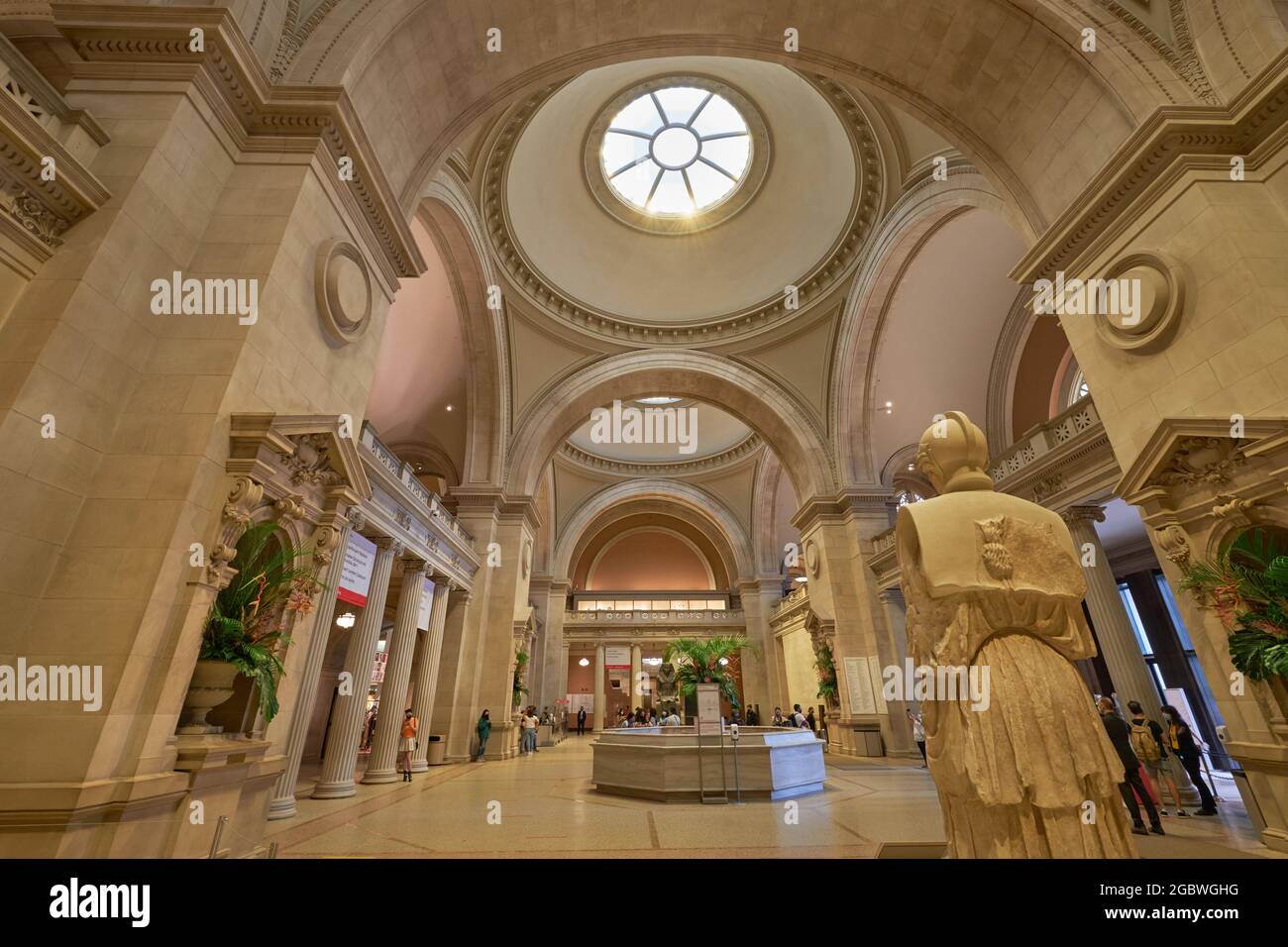 Le Metropolitan Museum of Art Grand Hall intérieur Banque D'Images