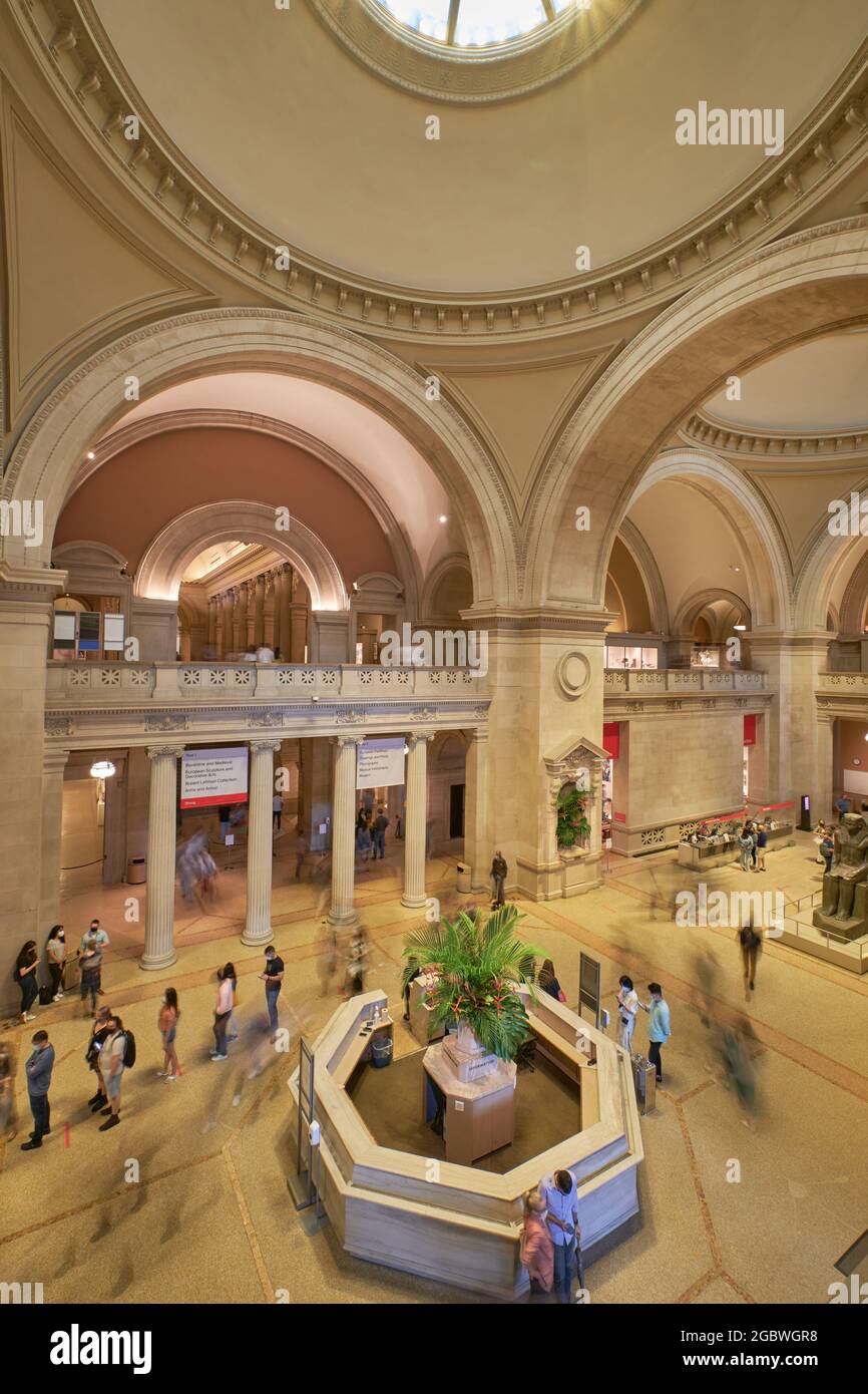 Le Metropolitan Museum of Art Great Hall et l'entrée Banque D'Images