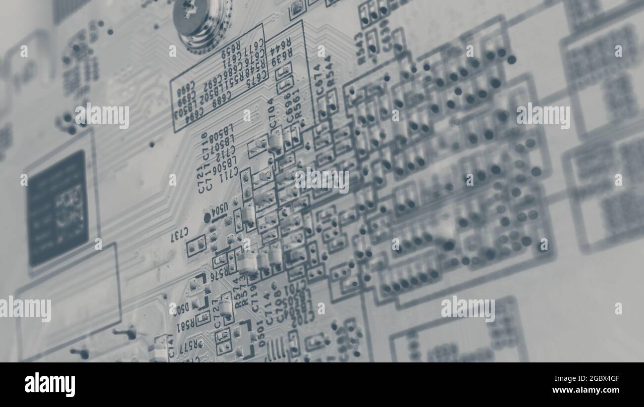 Semi-conducteur. puce du processeur située sur la carte mère verte de l'ordinateur. Carte mère semi-conducteur. Carte informatique haute technologie avec Banque D'Images