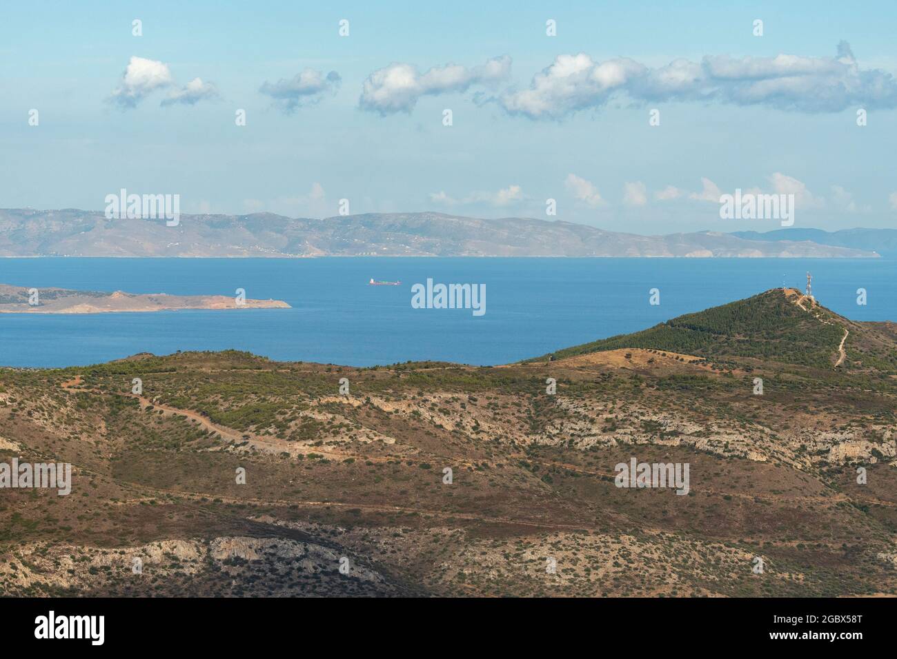 Panorama sur la mer depuis les hauteurs de Keratea au coucher du soleil à Athènes en Grèce Banque D'Images