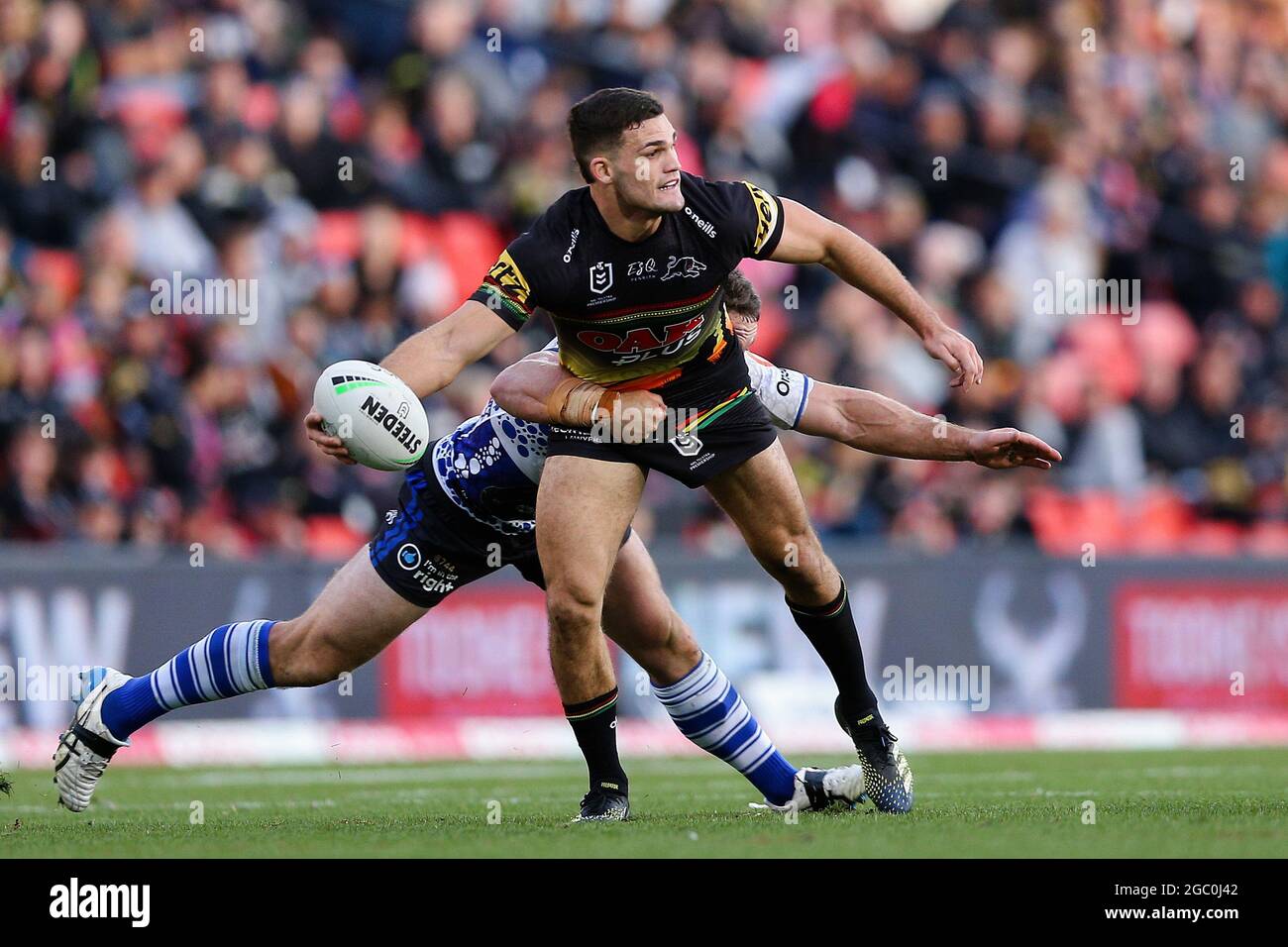 SYDNEY, AUSTRALIE - 29 MAI : Nathan Cleary des Panthers passe le ballon lors du match des douze NRL entre les Panthers Penrith et les Bulldogs de Canterbury au stade BlueBet, le 29 mai 2021 à Sydney, en Australie. Crédit : Kevin Manning/Speed Media/Alay Live News Banque D'Images