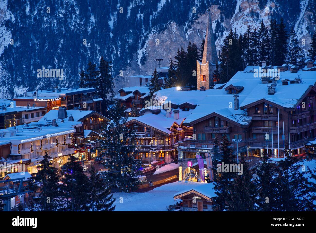 FRANCE, SAVOIE (73), SAINT-BON-TARENTAISE, COURCHEVEL 1850 DE NUIT Banque D'Images