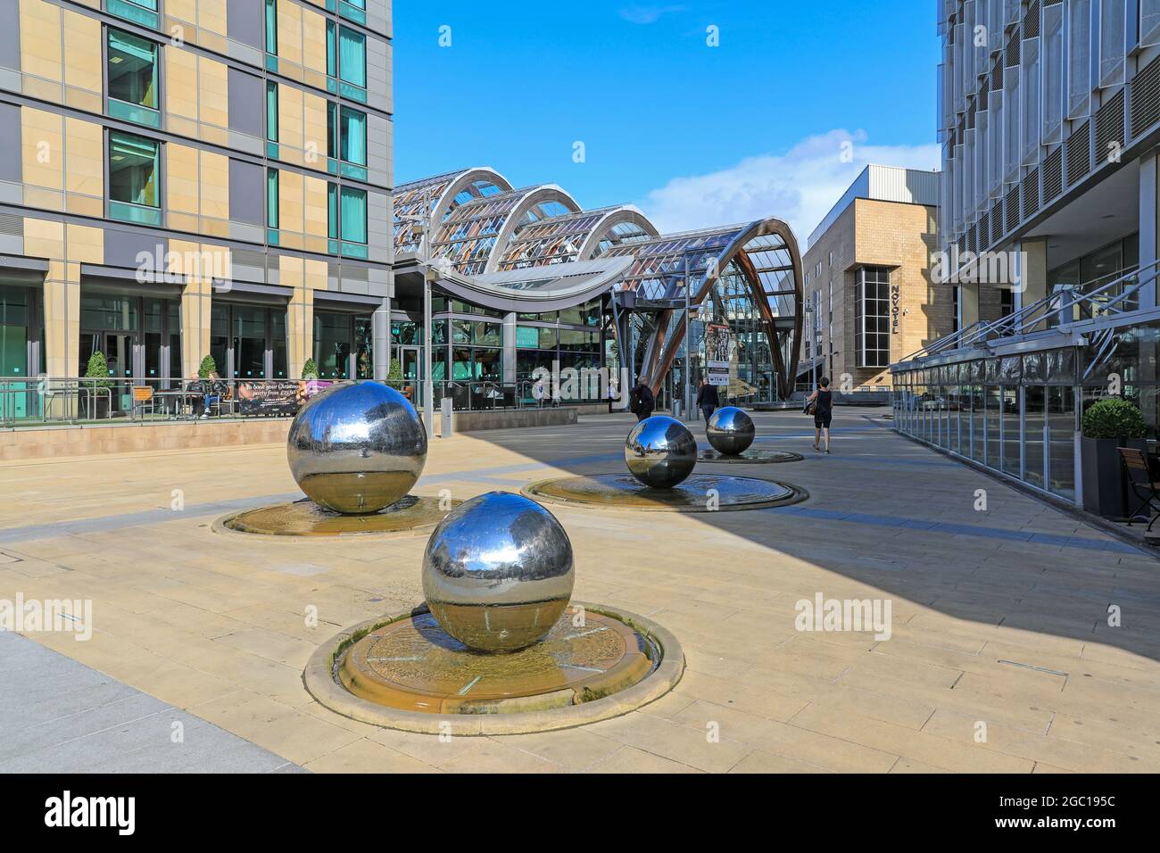 Winter Gardens et St Paul's Square, Sheffield, South Yorkshire, Angleterre, Royaume-Uni Banque D'Images