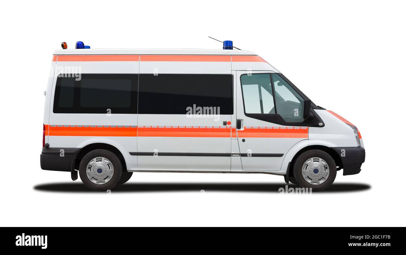 Vue latérale de Ford Transit Ambulance isolée sur fond blanc Banque D'Images