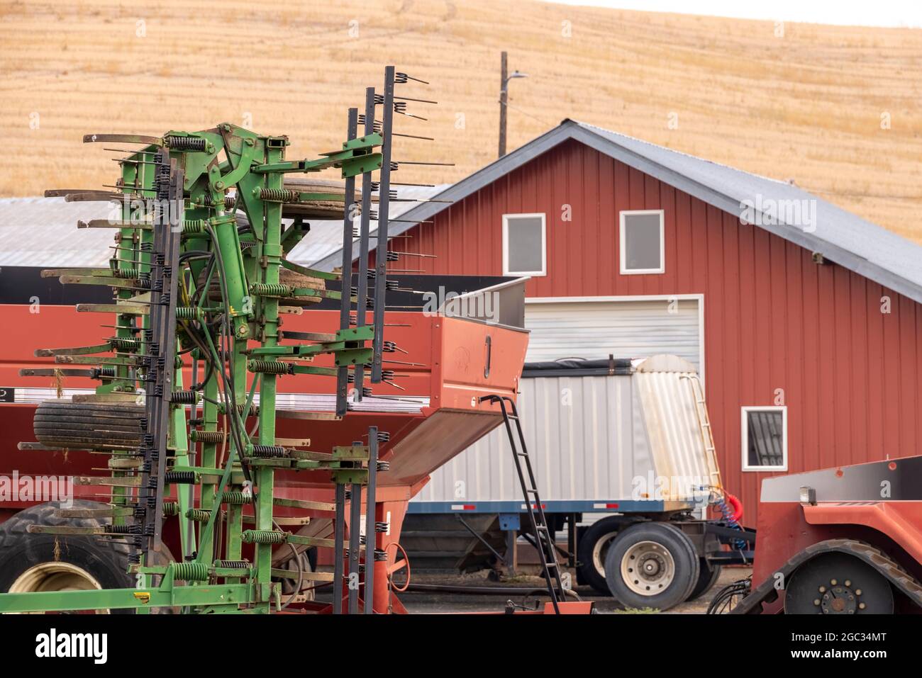 Machines agricoles, près de Colfax, État de Washington, États-Unis Banque D'Images