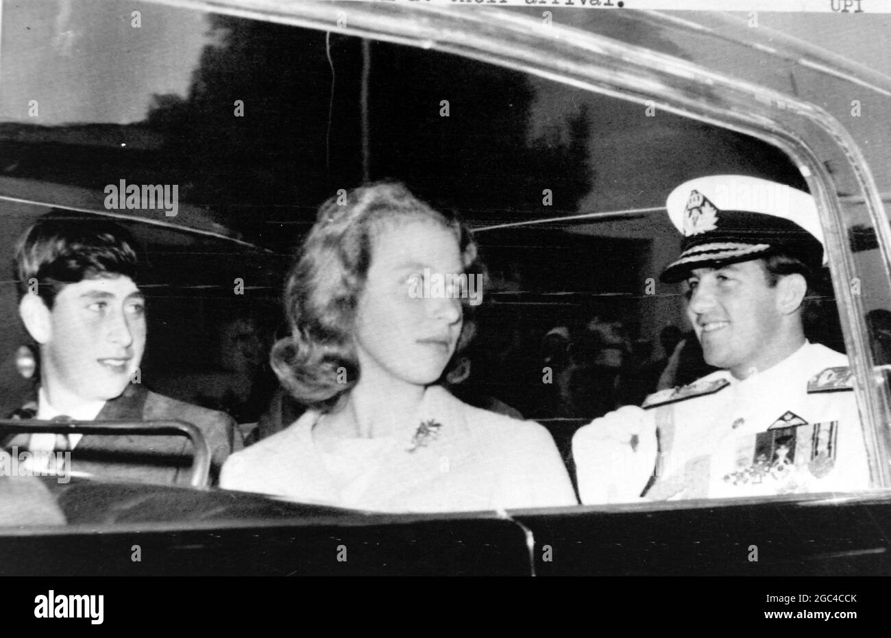 PRINCE CHARLES AVEC LA PRINCESSE ANNE ET LE ROI CONSTANTINE À ATHÈNES, GRÈCE ; 15 SEPTEMBRE 1964 Banque D'Images