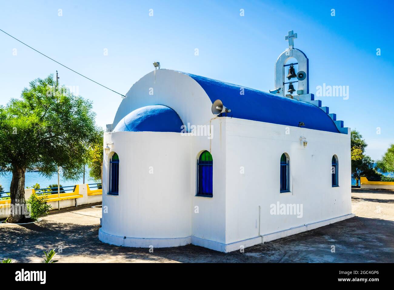 La chapelle d'Agia Marina située près du village côtier d'Archangelos à Lakonia, Péloponnèse, Grèce Banque D'Images