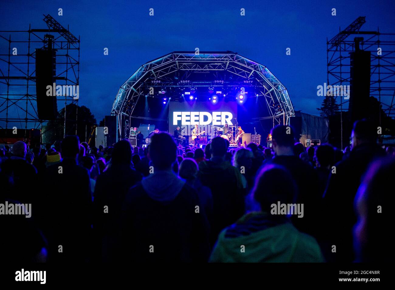 Newport, Royaume-Uni. 06e août 2021. Feeder Band, Tredegar Park, Newport, 6/8/21: Feeder perform at Tredegar Park, le premier concert au pays de Galles depuis que les restrictions ont été levées sur le coronavirus pic Credit Andrew Dowling Photographie crédit: Andrew Dowling/Alamy Live News Banque D'Images