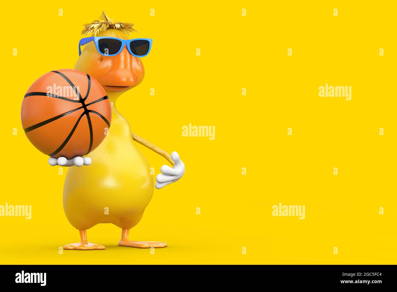 Mignon jaune Cartoon Duck personnage Mascot avec ballon de basket-ball sur fond blanc. Rendu 3d Banque D'Images