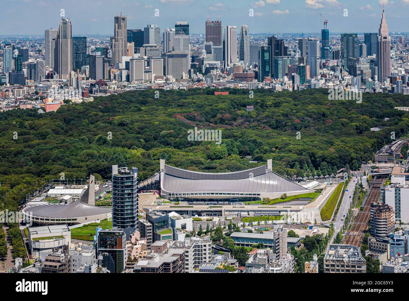 Tokyo, Japon. 06e août 2021. Le stade national Yoyogi de Kenzo Tange, symbole des Jeux Olympiques de Tokyo en 1964, est actuellement utilisé comme lieu pour les Jeux Olympiques de Tokyo2020. (Photo de Tanja Houwerzijl/SOPA Images/Sipa USA) crédit: SIPA USA/Alay Live News Banque D'Images