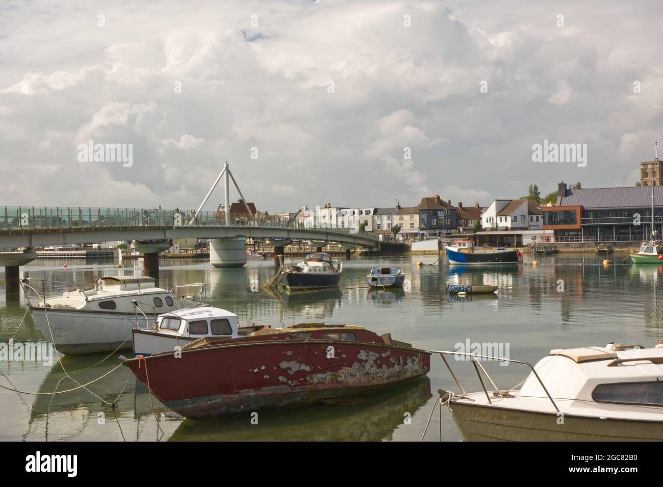 Bateaux amarrés sur la rivière Adur à Shoreham, West Sussex, Angleterre Banque D'Images