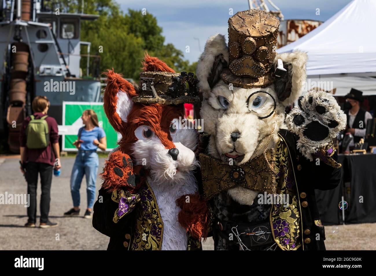 Ruhrpott-Fluffies au Steampunk Jubilee Market 2021 au LWL-Industriemuseum Schiffshebewerk Henrichenburg Banque D'Images