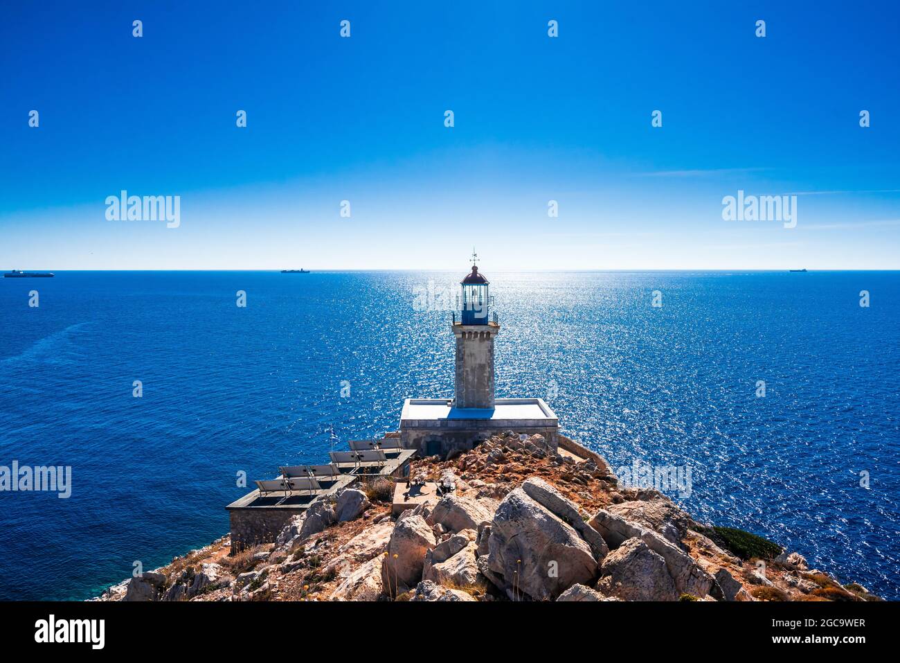 Phare au phare du cap Tainaron à Mani Péloponnèse, le point le plus au sud de la Grèce continentale Banque D'Images