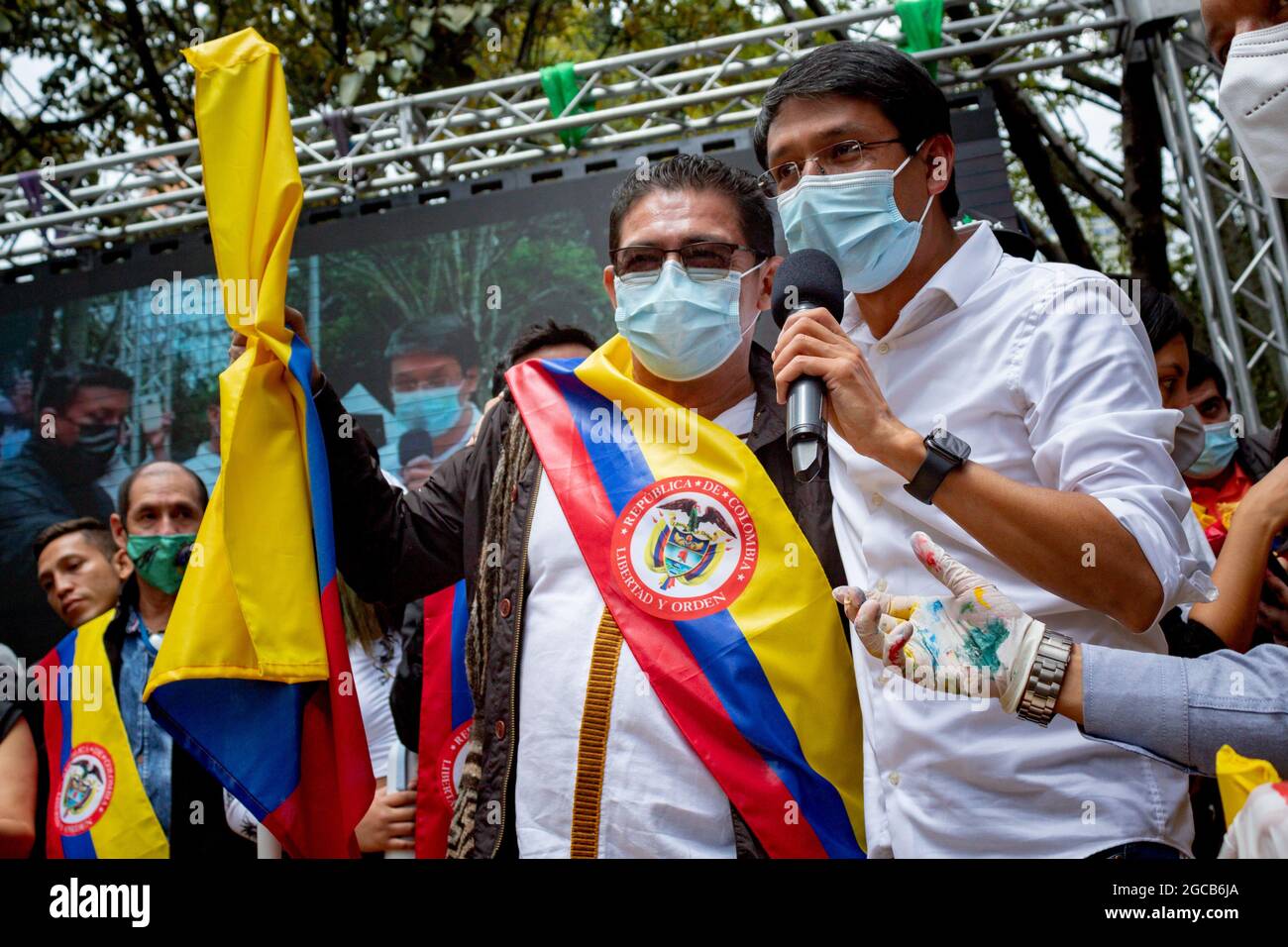 Lors d'un événement qui a annoncé la candidature préalable de Camilo Romero de la coalition politique Alianza Verde à la présidence de la Colombie, le 7 août 2021 à Bogota, en Colombie. Banque D'Images