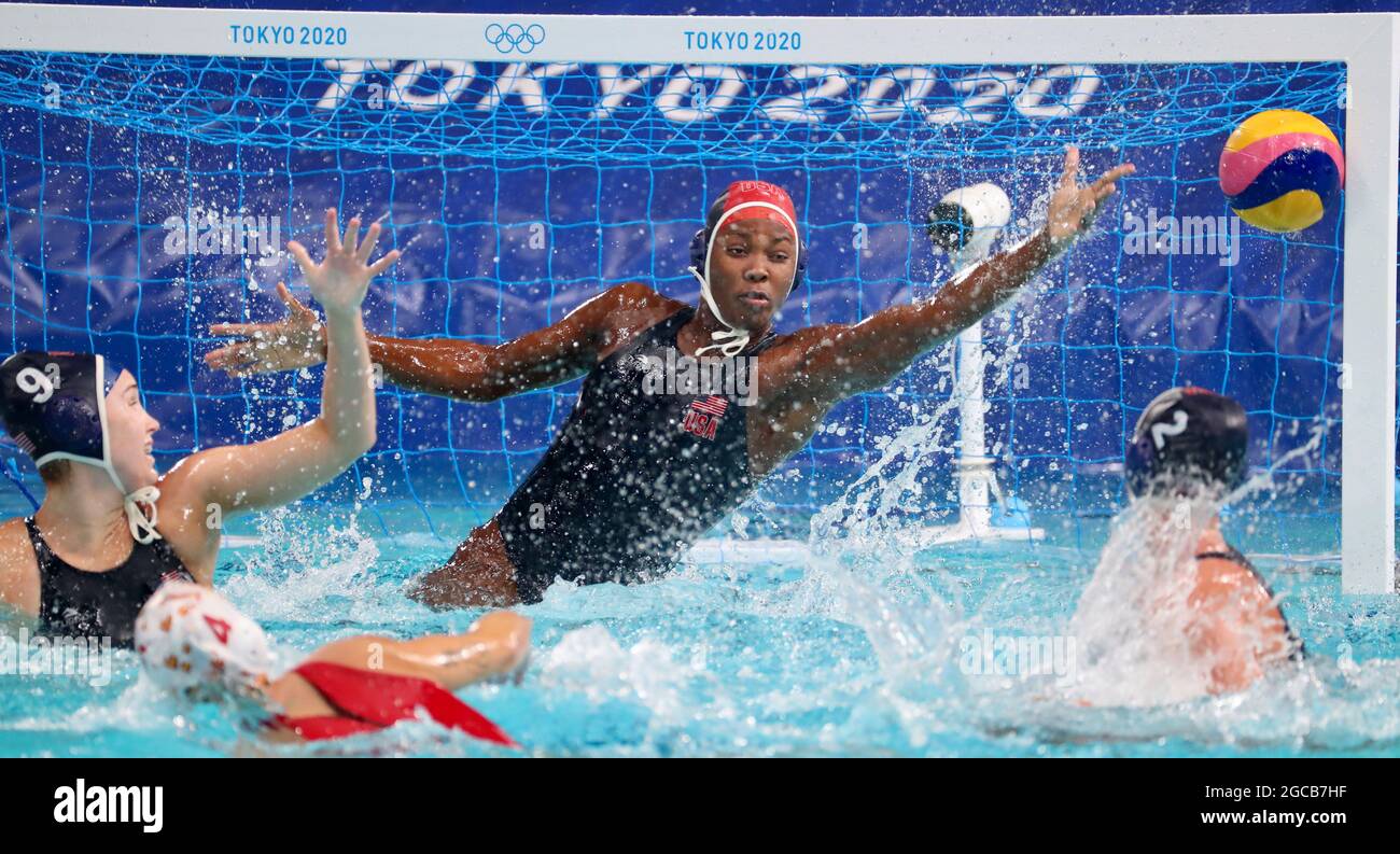 Tokyo, Japon. 7 août 2021. ASHLEIGH JOHNSON, gardien de but des États-Unis, en action contre l'Espagne lors de la finale féminine de polo d'eau, Jeux Olympiques de Tokyo en 2020. Les États-Unis ont gagné l'or battant Espagne 14:5. (Image de crédit : © Jon Gaede/ZUMA Press Wire Service) Banque D'Images