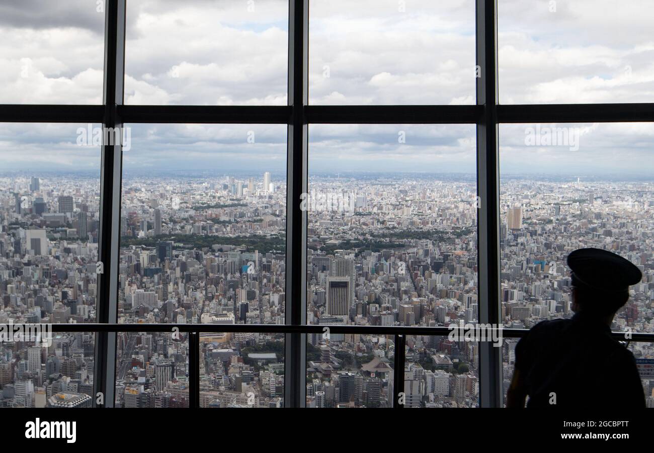 Tokio, Japon. 07e août 2021. Vue sur Tokyo depuis Tokyo Skytree, tour de télévision dans la capitale japonaise Tokyo. Credit: Marijan Murat/dpa/Alamy Live News Banque D'Images