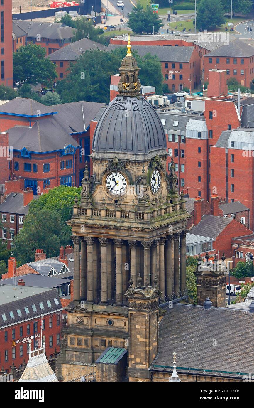 L'une des nombreuses vues sur le centre-ville de Leeds depuis le sommet du plus haut bâtiment du Yorkshire, « Altus House » Banque D'Images