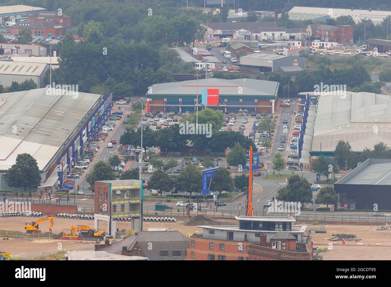 L'une des nombreuses vues sur le centre-ville de Leeds depuis le sommet du plus haut bâtiment du Yorkshire, « Altus House » Banque D'Images
