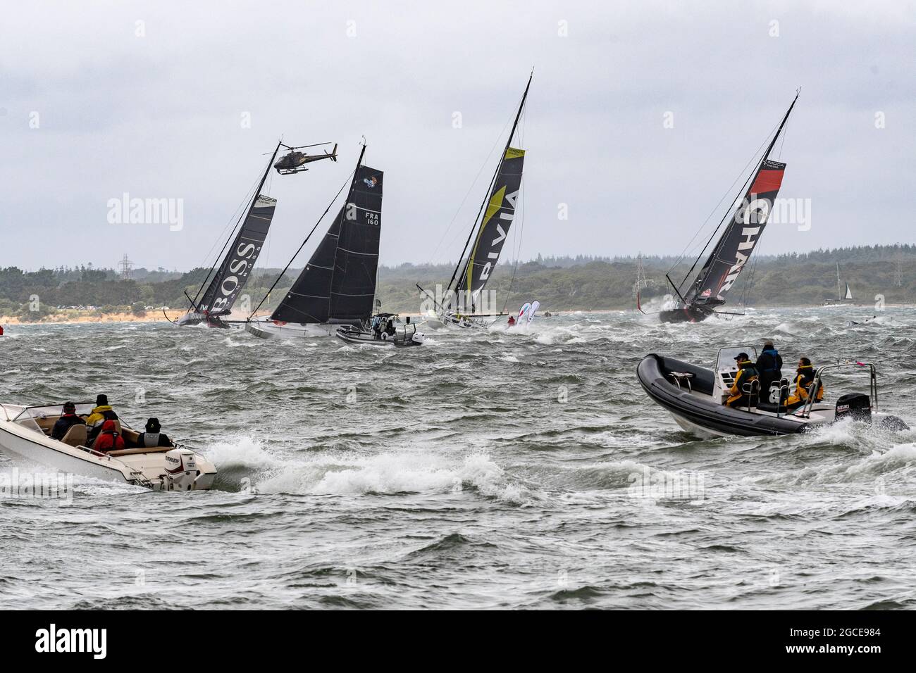 Cowes Isle of Wight, Royaume-Uni. 8 août 2021. Concurrents de la course Rolex Fastnet 2021. Crédit : Gary Blake/Alay Live News Banque D'Images