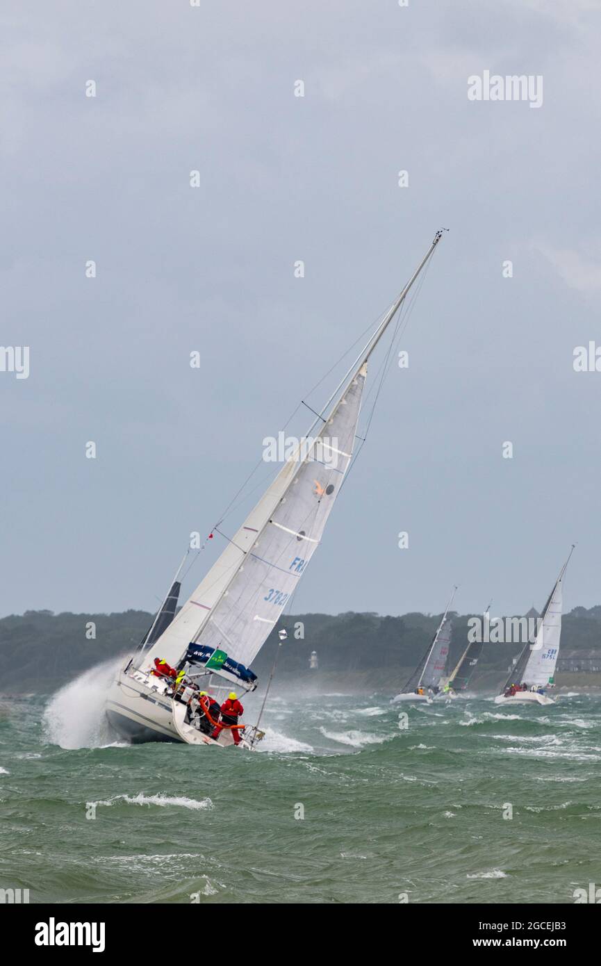 semaine des cowes, île de wight, course fastnet, fastnet yachts, course fastnet yacht, régate de voile, régate de yachting, course de yacht, club de course royal de l'océan. Banque D'Images