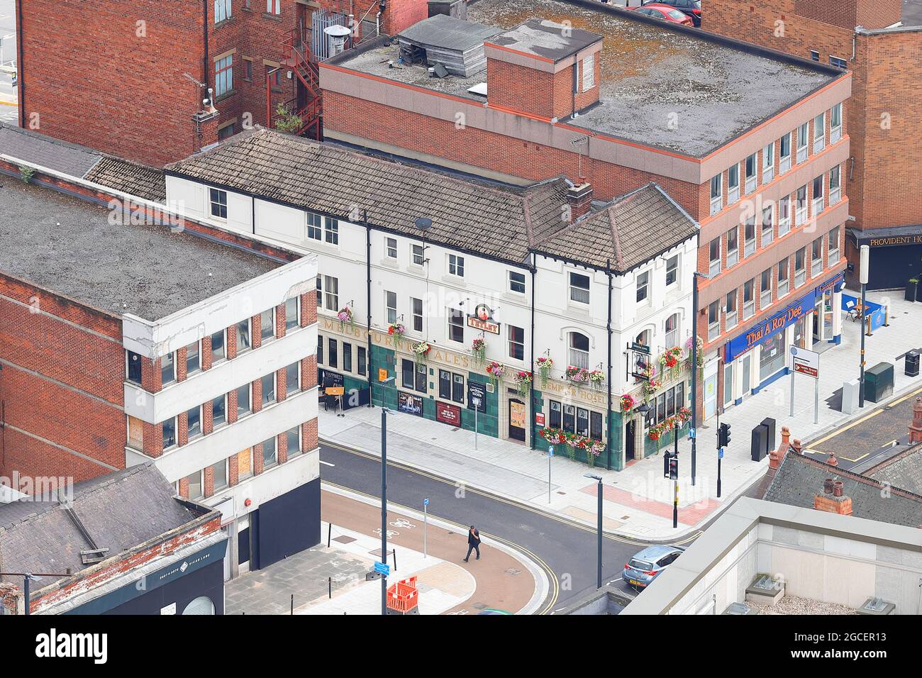 L'une des nombreuses vues sur le centre-ville de Leeds depuis le sommet du plus haut bâtiment du Yorkshire, « Altus House » Banque D'Images